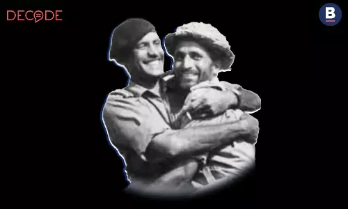 Over Fallen Soldiers And Rafi, Indian And Pakistani Army Veterans Bond Online